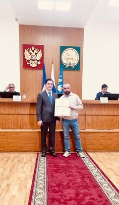 Снова в тройке лидеров: три награды у трех домов!